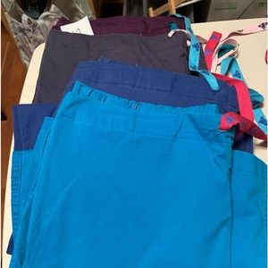 Med Couture size MEDIUM PETITE scrub pants.